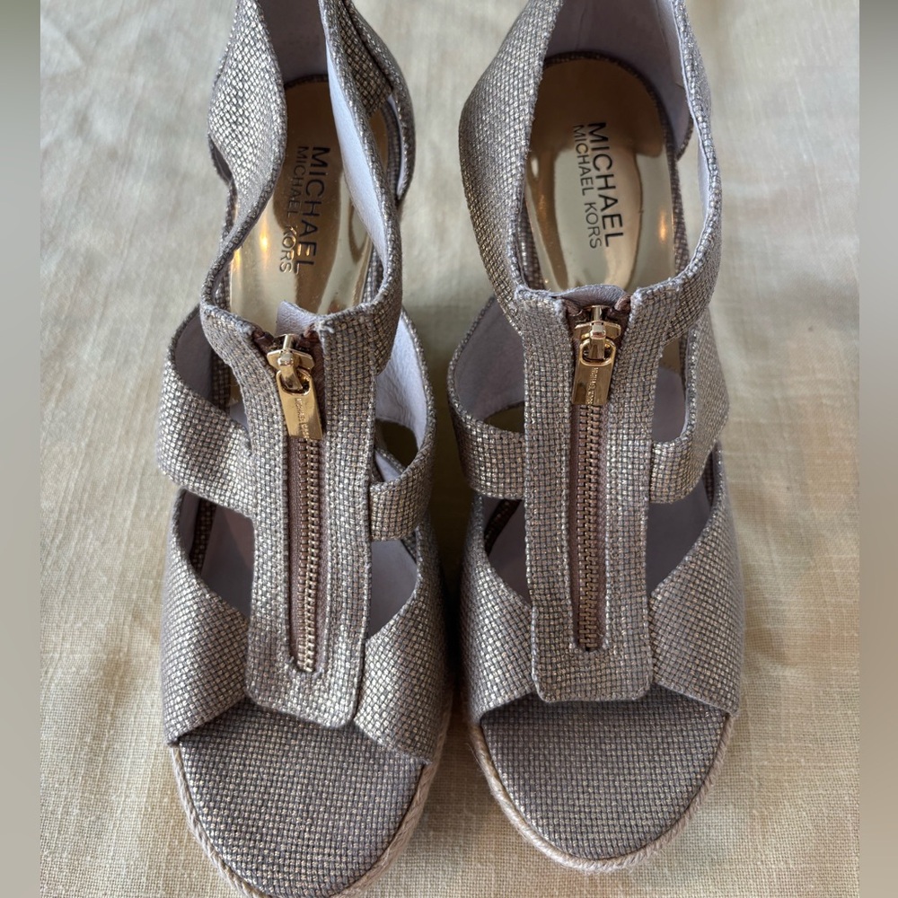 Michael Kors Damita Gold Textured Wedge Heels Size 9